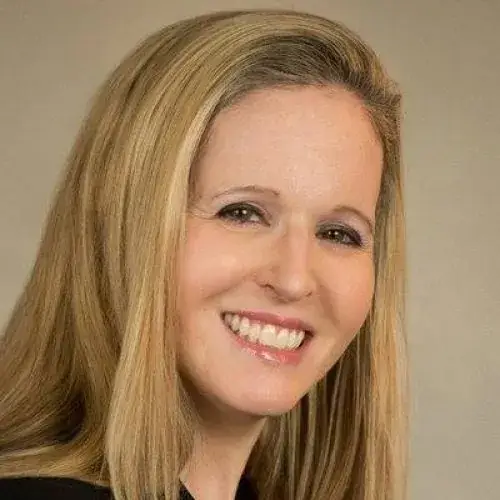 Interview with Deborah Weinswig: Building a Successful Customer Loyalty Program in Retail |